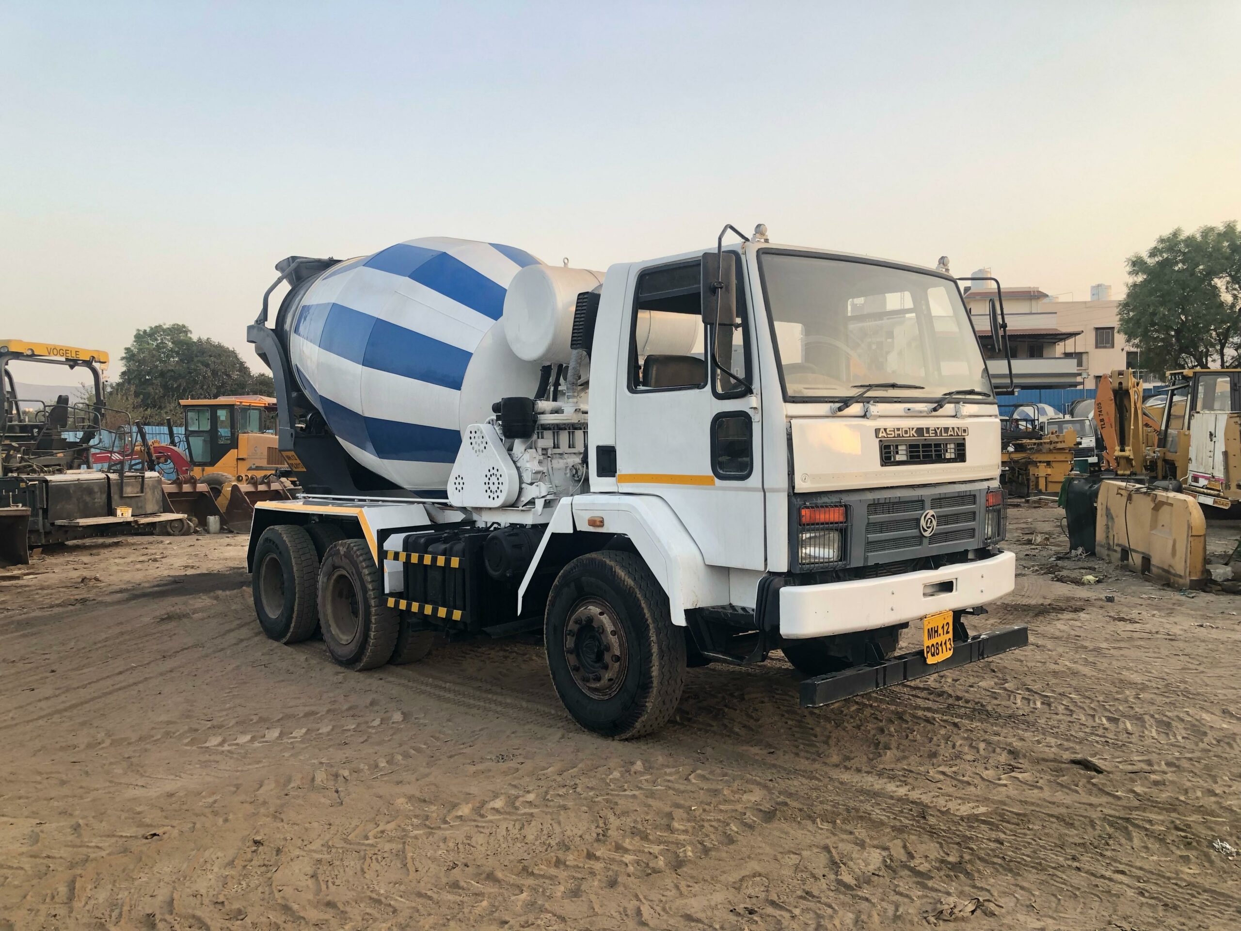 Ashok Leyland -AL2518